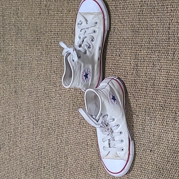 HIGH TOP WHITE KIDS CONVERSE SIZE 2 - Picture 6 of 6